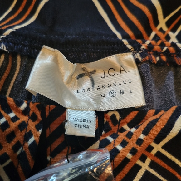 J.O.A. Los Angeles Checked Plaid Off Shoulder Ruffle Top Blouse Women's … - Picture 6 of 7